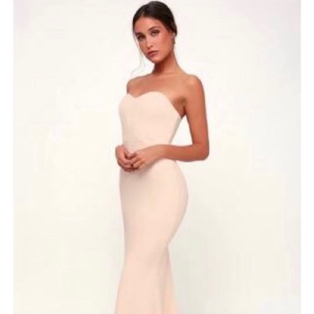New Lulus stand in the spotlight blush maxi